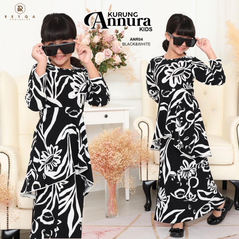 Annura/04 Black White Kids